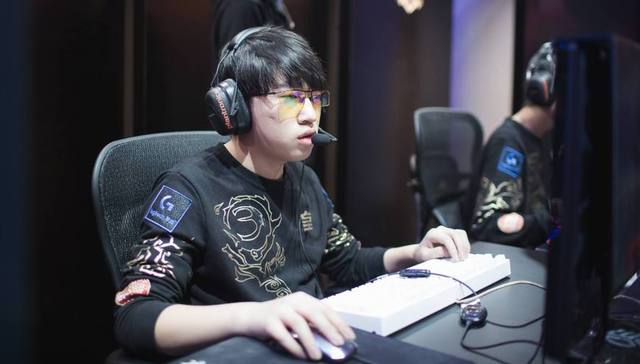 的外援中锋 的外援中锋