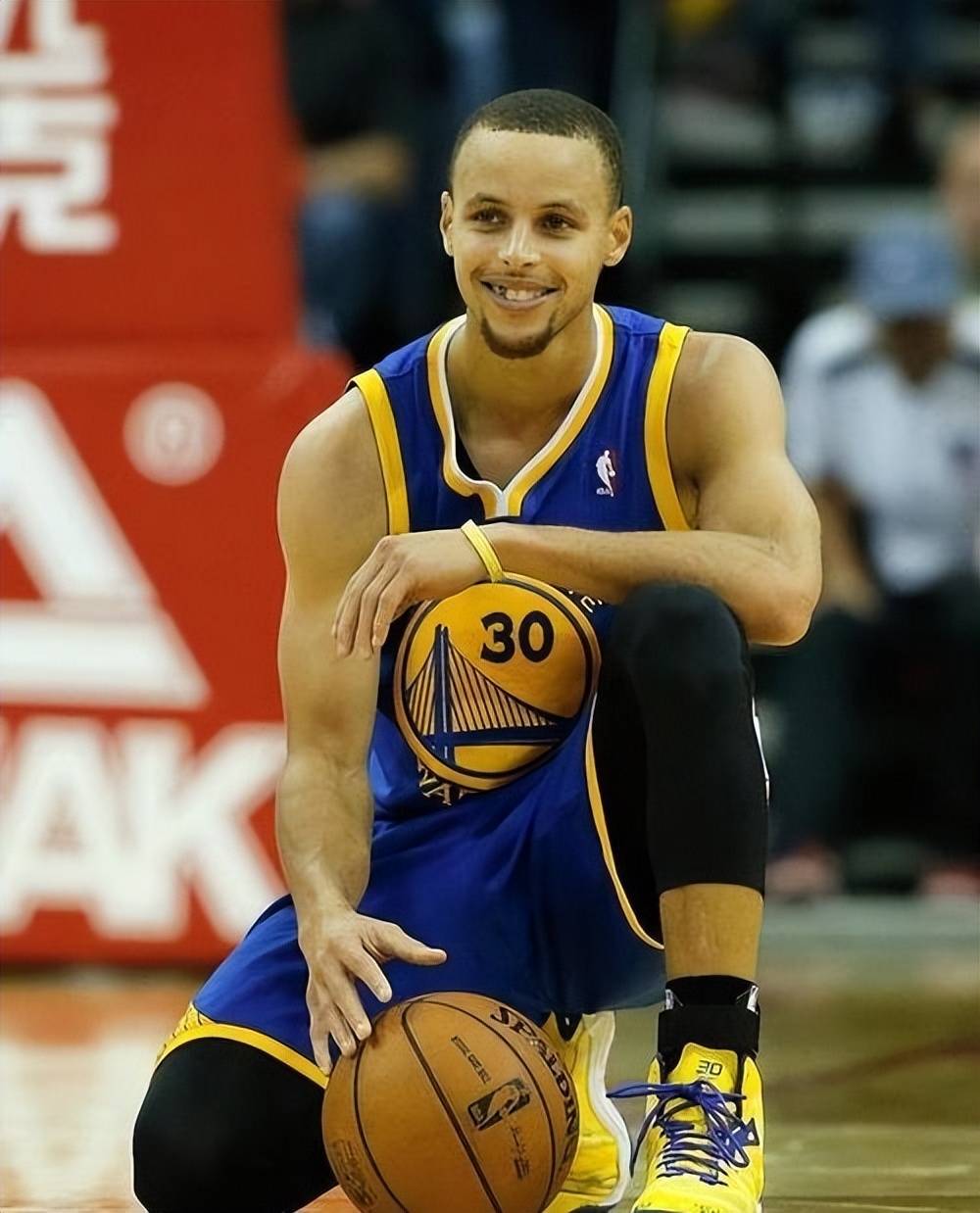 随着亚洲足 随着亚洲足